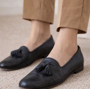 Cole Haan Black Leather Tassel Loafers | Classic Minimalist Flats | Size 9 AAA